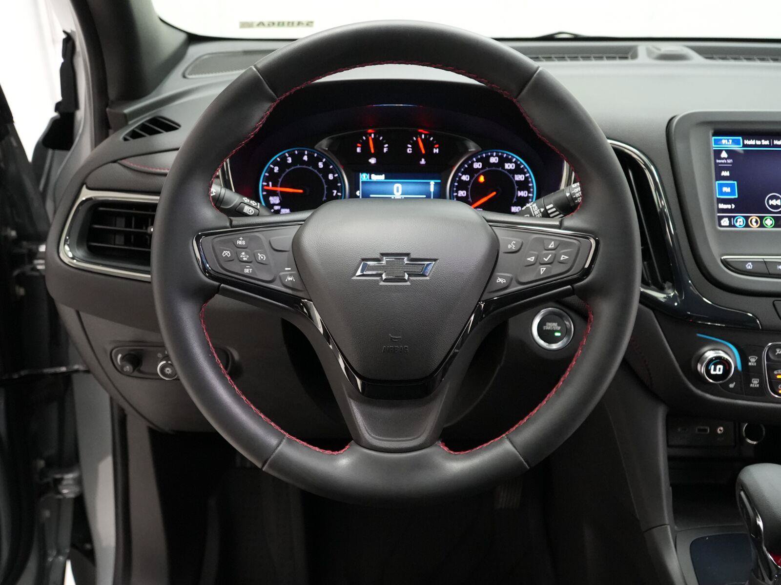 Used 2024 Chevrolet Equinox RS w/ LPO, Floor Liner Package FWD image 13