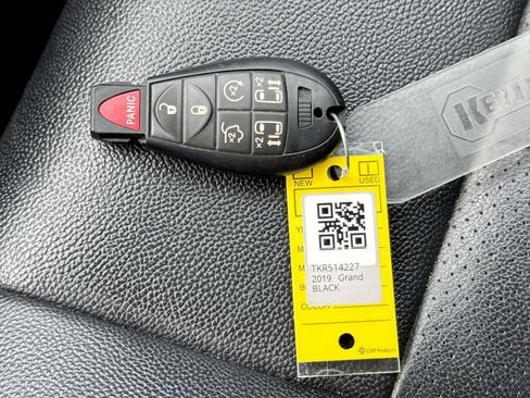 Used 2019 Dodge Grand Caravan GT FWD image 23