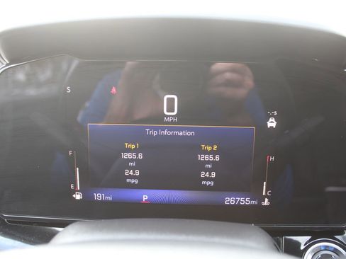 Used 2024 Chevrolet Trax RS image 28