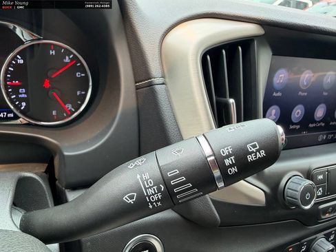 Used 2024 GMC Terrain Denali AWD/4WD image 27