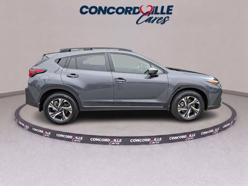 Certified 2024 Subaru Crosstrek 2.0i Premium w/ Crosstrek Mirror Package AWD/4WD image 8