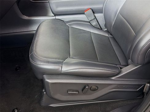 Used 2025 Ford Expedition Platinum image 22