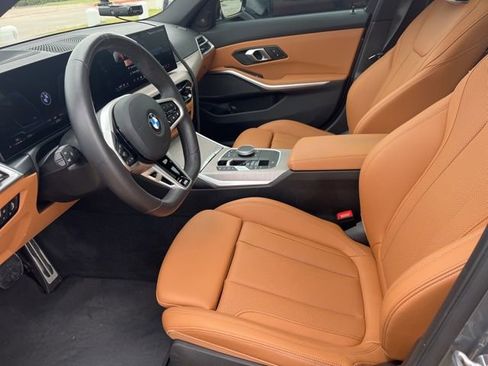 Used 2025 BMW 330i Sedan w/ M Sport Package image 5