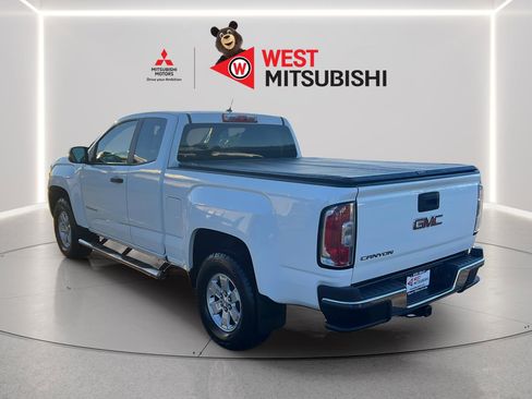 Used 2016 GMC Canyon W/T image 4