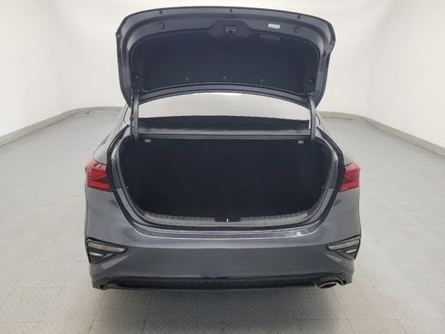 Used 2020 Kia Forte LXS FWD image 29