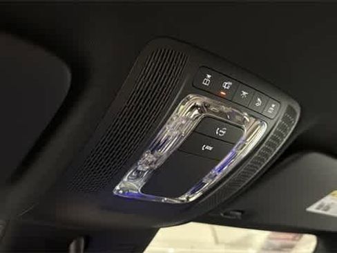 Used 2025 Mercedes-Benz GLA 250 4MATIC image 22