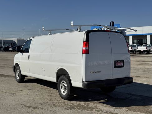 New 2026 Chevrolet Express 2500 Extended RWD image 13