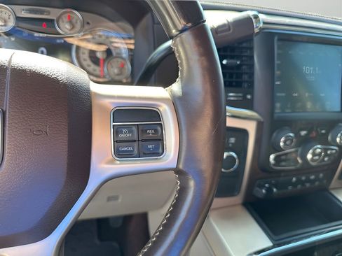 Used 2014 RAM 3500 Laramie Longhorn image 32