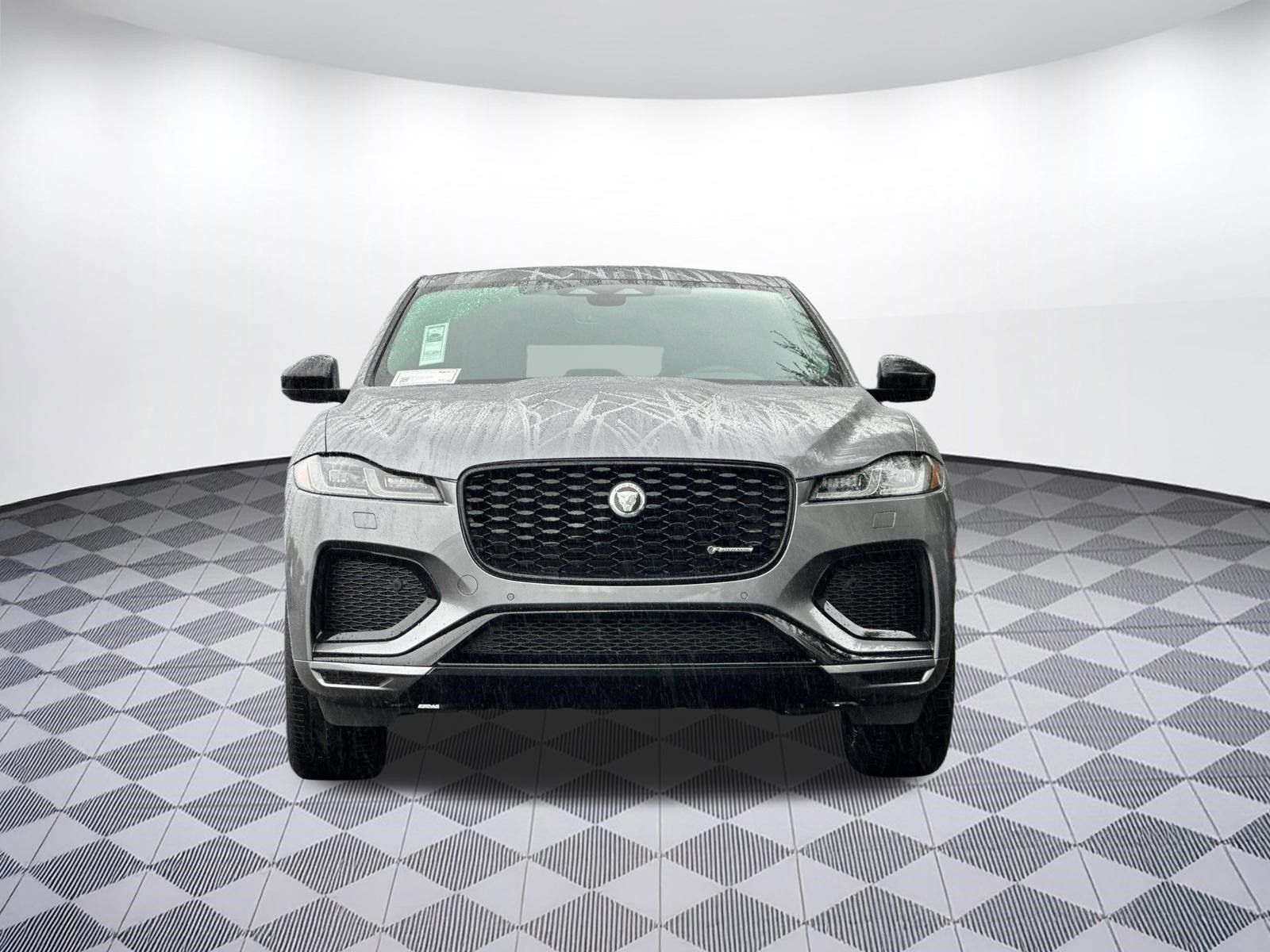 New 2025 Jaguar F-PACE R-Dynamic S AWD/4WD image 4