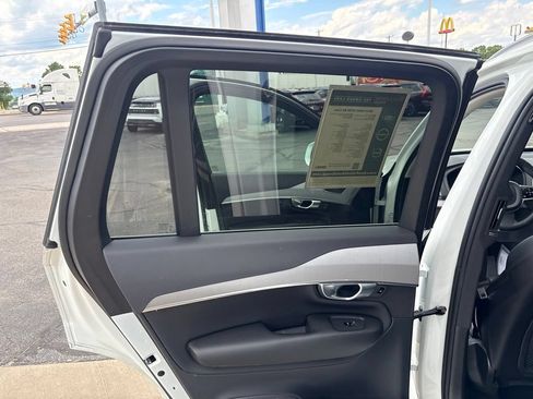 Certified 2023 Volvo XC90 B5 Core w/ Climate Package AWD/4WD image 30