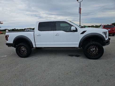Used 2019 Ford F150 Raptor w/ Equipment Group 802A Luxury image 9