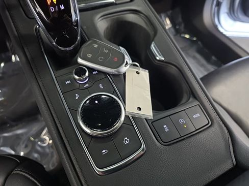 Used 2021 Cadillac XT4 Premium Luxury w/ LPO, Radiant Package image 21