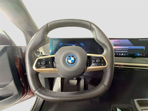 Used 2024 BMW iX xDrive50 w/ Sport Package AWD/4WD image 12