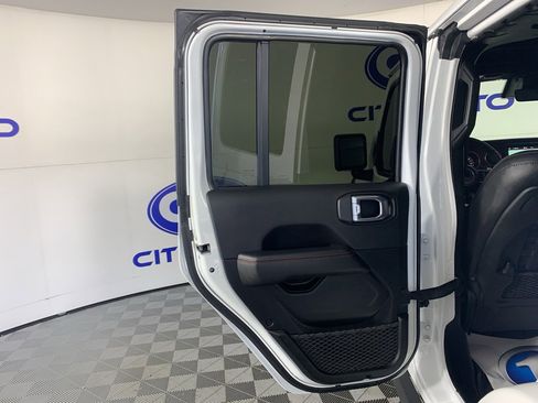 Used 2023 Jeep Wrangler Unlimited Rubicon 392 image 31