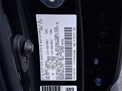 Certified 2022 Toyota Tacoma TRD Sport image 29