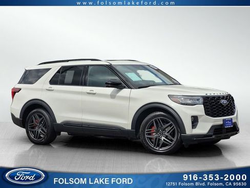 Certified 2025 Ford Explorer ST image 1