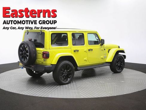 Used 2022 Jeep Wrangler Unlimited Sahara w/ Cold Weather Group AWD/4WD image 42