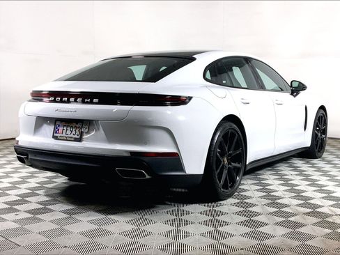 Certified 2024 Porsche Panamera 4 AWD/4WD image 9