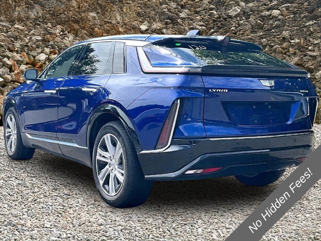 Used 2024 Cadillac Lyriq Tech w/ LPO, Floor Liner Package AWD/4WD image 10