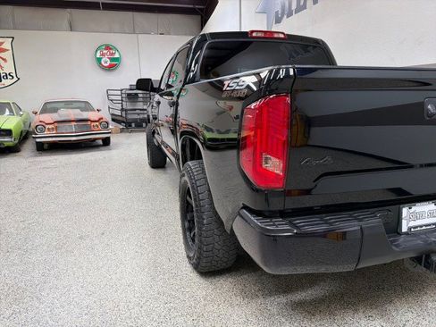 Used 2019 Toyota Tundra SR5 w/ SR5 Upgrade Package image 9