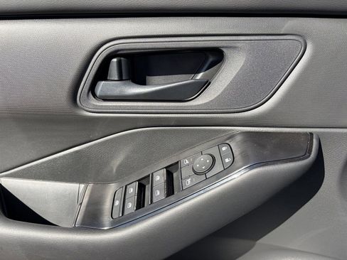 New 2026 Nissan Rogue S image 23