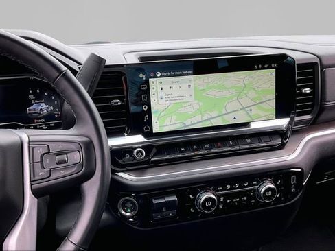 Used 2025 GMC Sierra 1500 SLT AWD/4WD image 9