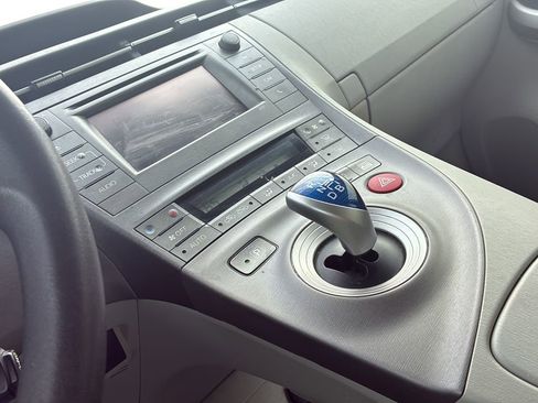 Used 2013 Toyota Prius Two FWD image 33
