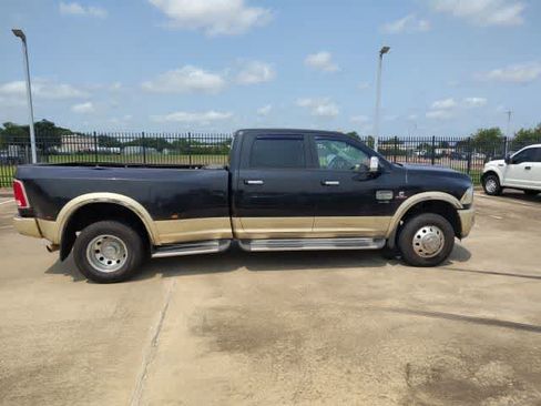 Used 2016 RAM 3500 Laramie Longhorn AWD/4WD image 11