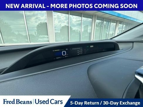 Used 2018 Toyota Prius Four w/ Advanced Technology Package FWD image 16