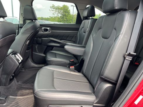 Used 2021 Kia Sorento SX AWD/4WD image 29