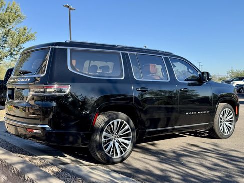 Used 2022 Jeep Grand Wagoneer Series III w/ Flexible Seating Group image 3