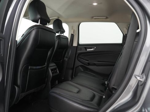 Used 2022 Ford Edge Titanium AWD/4WD image 18
