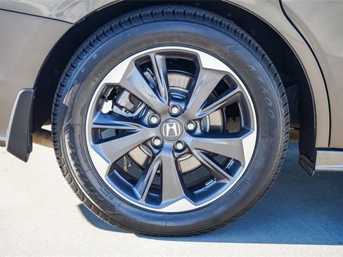 Used 2022 Honda Odyssey Elite image 13