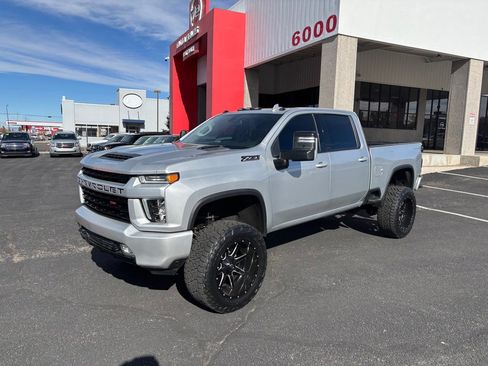 Used 2022 Chevrolet Silverado 2500 LTZ image 1