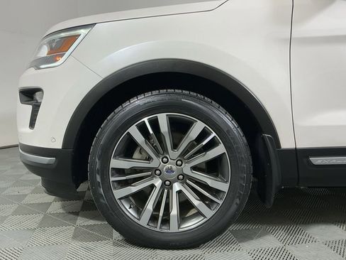 Used 2018 Ford Explorer Platinum image 9