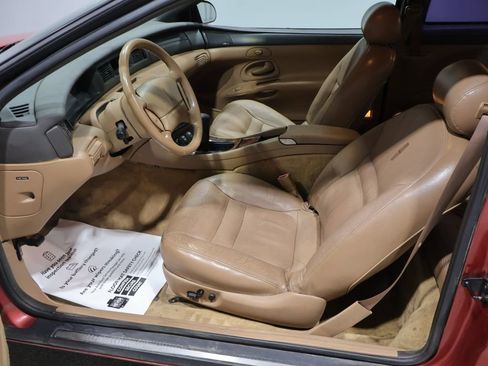 Used 1996 Lincoln Mark VIII RWD image 10