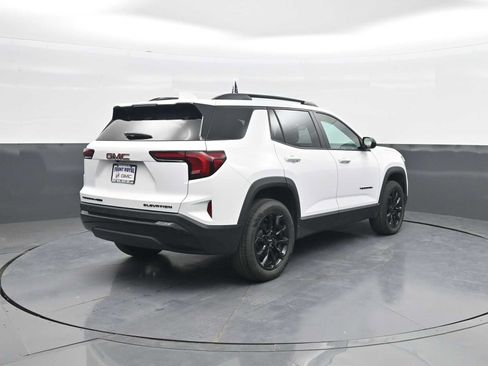 Used 2026 GMC Terrain Elevation w/ Elevation Premium Package AWD/4WD image 7