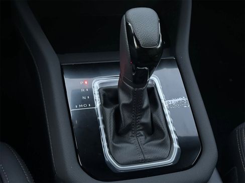 New 2025 Subaru Forester Touring image 22