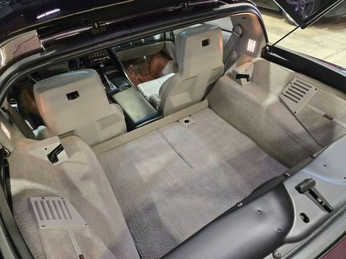 Used 1992 Chevrolet Corvette Coupe image 21