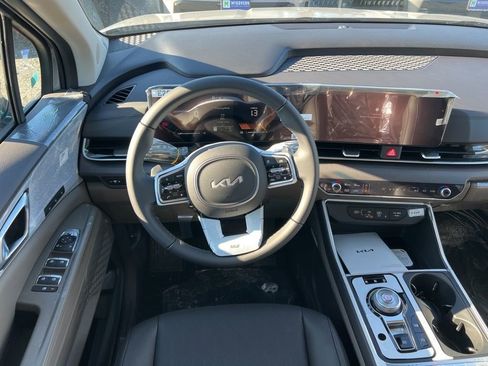 New 2026 Kia Carnival EX image 11