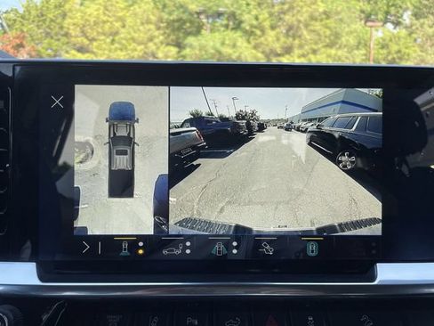 Used 2025 Chevrolet Silverado 3500 LTZ w/ LTZ Plus Package AWD/4WD image 17