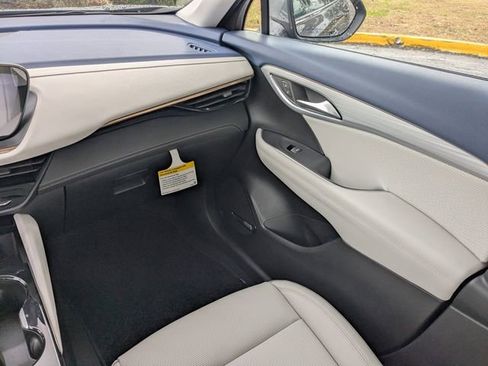 New 2026 Buick Envision Avenir image 17