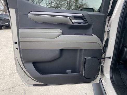 New 2026 Chevrolet Silverado 1500 ZR2 w/ LPO, Dark Essentials Package image 32