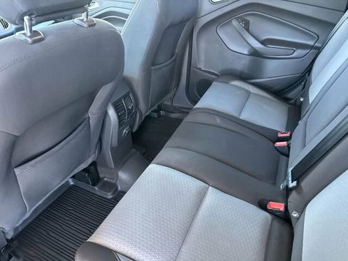 Used 2018 Ford Escape SE w/ Ford Safe & Smart Package image 15
