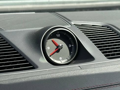 Certified 2023 Porsche Cayenne AWD/4WD image 30
