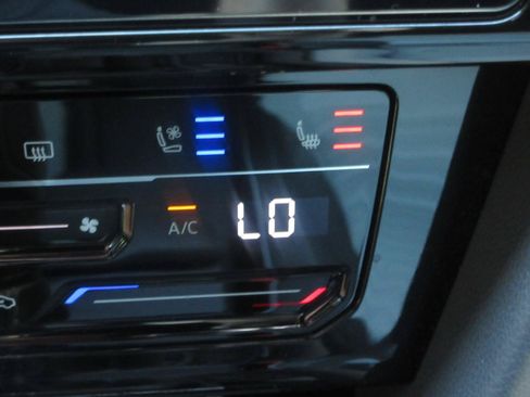 Used 2023 Volkswagen Arteon SEL Premium AWD/4WD image 26