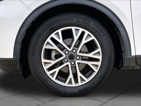 Used 2020 Ford Escape SEL FWD image 10