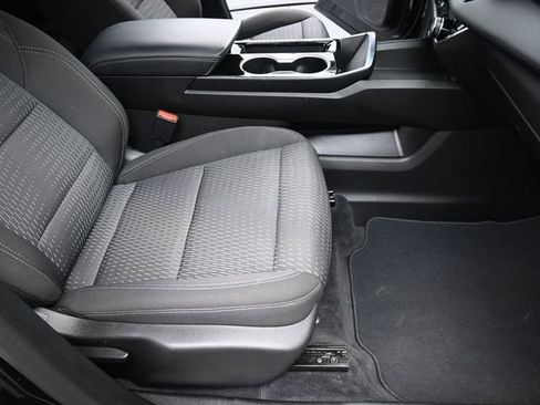 Used 2025 Chevrolet Equinox LT image 27