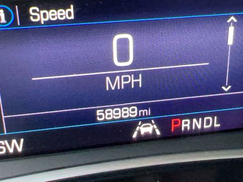 Used 2021 Chevrolet Equinox LT image 18