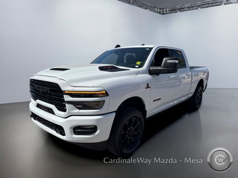 Used 2025 RAM 3500 Laramie AWD/4WD image 8